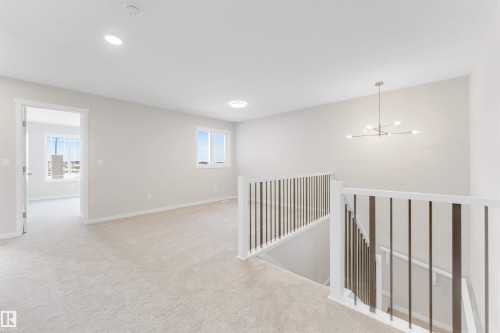 17839 7 St, Edmonton, AB - Indoor Photo Showing Other Room