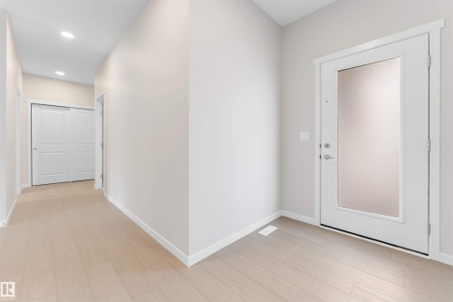 17839 7 St, Edmonton, AB - Indoor Photo Showing Other Room