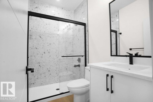 8447 Mayday Link, Edmonton, AB - Indoor Photo Showing Bathroom
