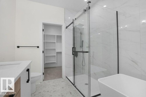 8447 Mayday Link, Edmonton, AB - Indoor Photo Showing Bathroom
