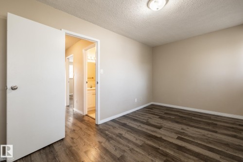 Edmonton, AB - Indoor Photo Showing Other Room