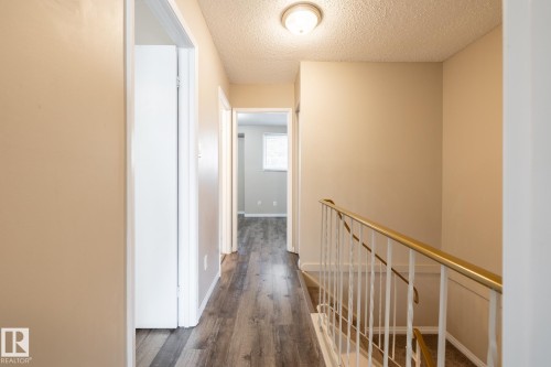Edmonton, AB - Indoor Photo Showing Other Room