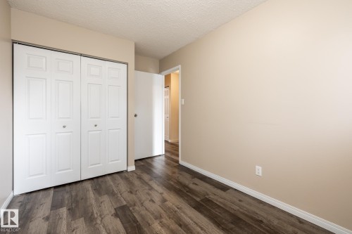 Edmonton, AB - Indoor Photo Showing Other Room
