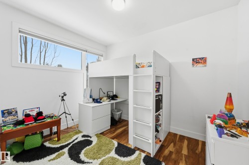 44B Valleyview Crescent, Edmonton, AB 