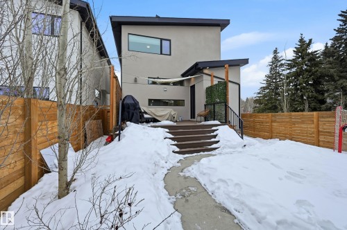 44B Valleyview Crescent, Edmonton, AB 