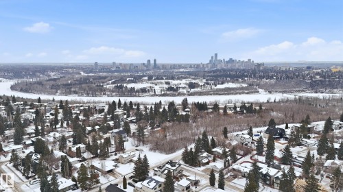 44B Valleyview Crescent, Edmonton, AB 