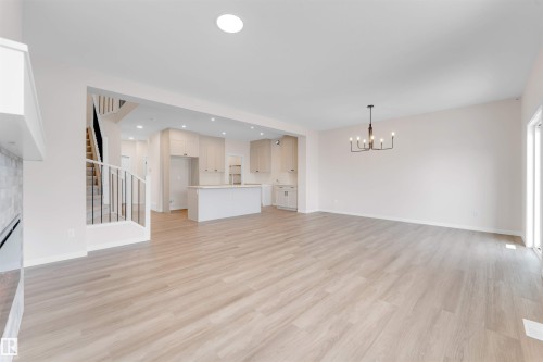 17811 7 St, Edmonton, AB - Indoor