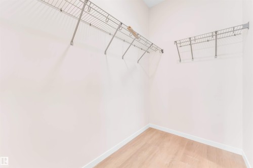 17811 7 St, Edmonton, AB - Indoor With Storage