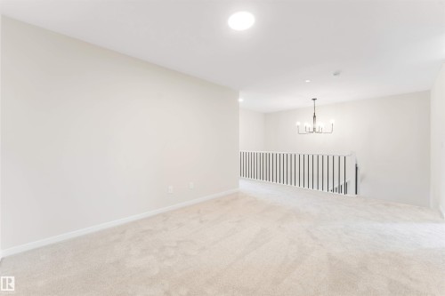 17811 7 St, Edmonton, AB - Indoor Photo Showing Other Room