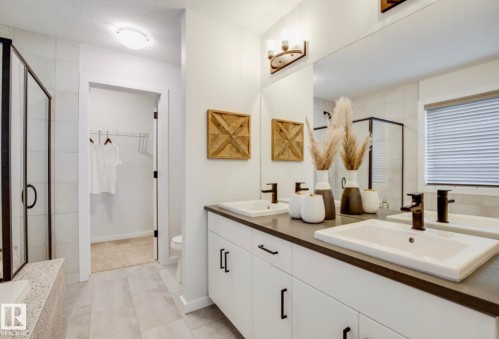 181 Stiles Bend, Leduc, AB - Indoor Photo Showing Bathroom