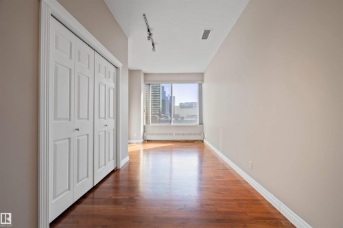 601 10106 105 Street, Edmonton, AB - Indoor Photo Showing Other Room