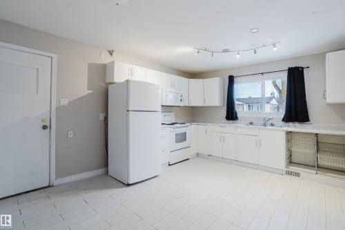 12844 103 Street, Edmonton, AB - Indoor Photo Showing Kitchen