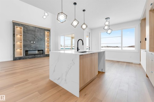 152 Edgewater Circle, Leduc, AB - Indoor Photo Showing Kitchen