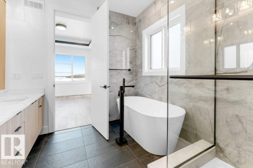 152 Edgewater Circle, Leduc, AB - Indoor Photo Showing Bathroom