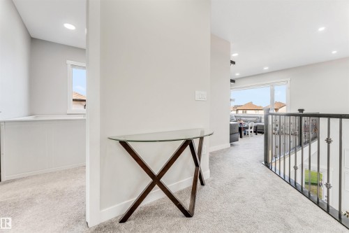 2404 13 Avenue, Edmonton, AB - Indoor Photo Showing Other Room