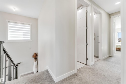 2404 13 Avenue, Edmonton, AB - Indoor Photo Showing Other Room