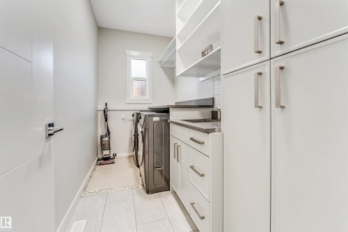 2404 13 Avenue, Edmonton, AB - Indoor