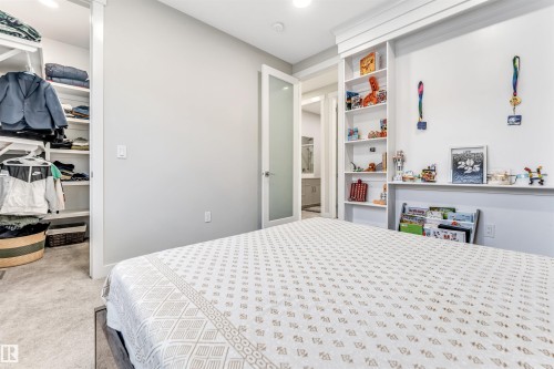 2404 13 Avenue, Edmonton, AB - Indoor Photo Showing Bedroom