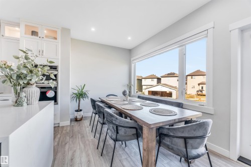 2404 13 Avenue, Edmonton, AB - Indoor Photo Showing Dining Room