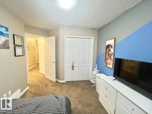 9340 211 Street Nw, Edmonton, AB - Indoor Photo Showing Bedroom