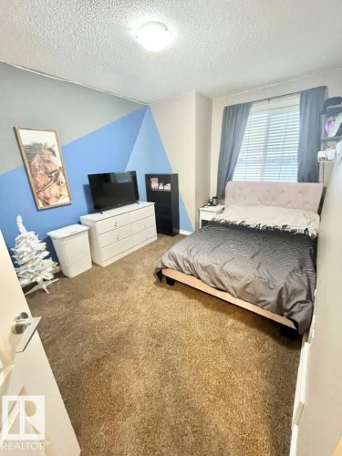 9340 211 Street Nw, Edmonton, AB - Indoor Photo Showing Bedroom