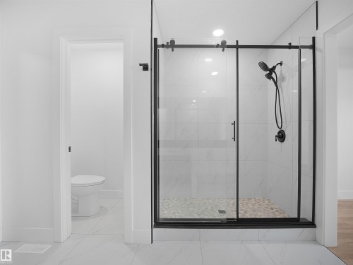 6907 169 Avenue, Edmonton, AB 