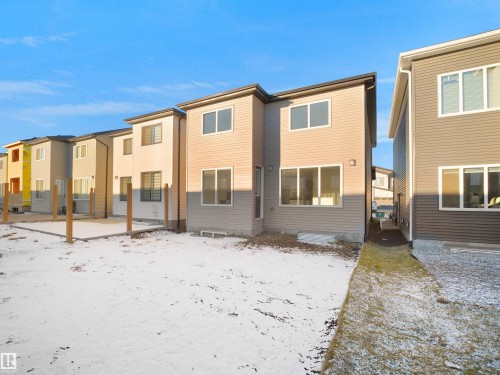 6907 169 Avenue, Edmonton, AB 