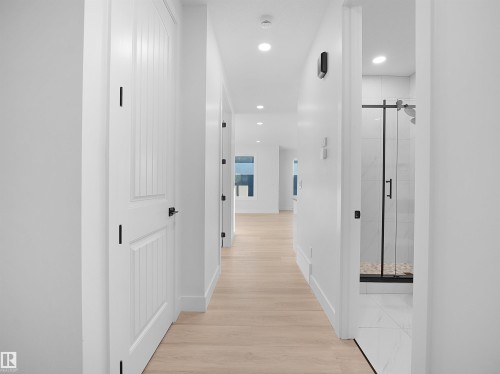 6907 169 Avenue, Edmonton, AB 