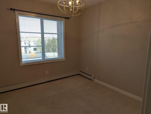 319 1144 Adamson Drive, Edmonton, AB - Indoor Photo Showing Other Room