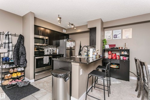 304 274 Mcconachie Dr Nw, Edmonton, AB - Indoor Photo Showing Kitchen With Upgraded Kitchen