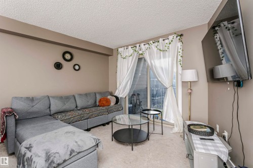304 274 Mcconachie Dr Nw, Edmonton, AB - Indoor Photo Showing Living Room