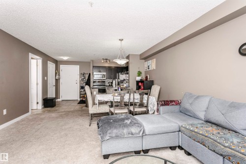 304 274 Mcconachie Dr Nw, Edmonton, AB - Indoor Photo Showing Living Room