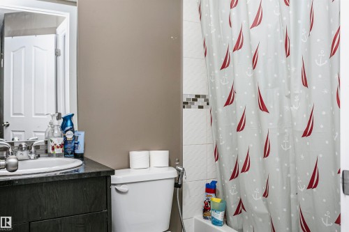 304 274 Mcconachie Dr Nw, Edmonton, AB - Indoor Photo Showing Bathroom