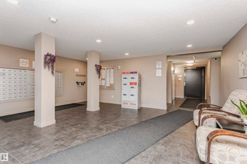 304 274 Mcconachie Dr Nw, Edmonton, AB - Indoor