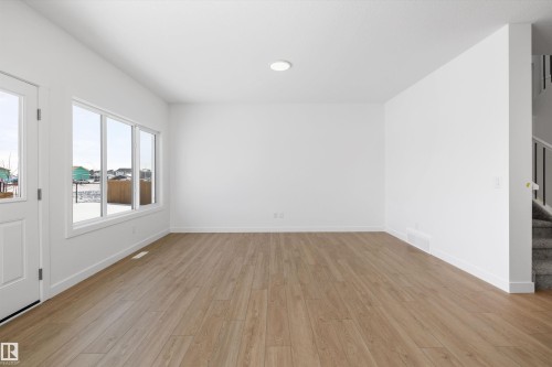 45 Sumac Close, Fort Saskatchewan, AB - Indoor Photo Showing Other Room
