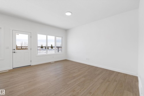 45 Sumac Close, Fort Saskatchewan, AB - Indoor Photo Showing Other Room