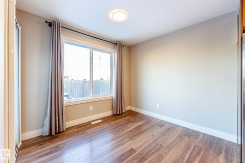 17614 8 Avenue, Edmonton, AB 