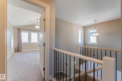 17614 8 Avenue, Edmonton, AB 