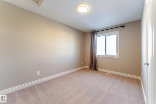 17614 8 Avenue, Edmonton, AB 