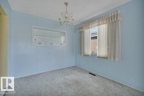 8016 161 Street, Edmonton, AB - Indoor