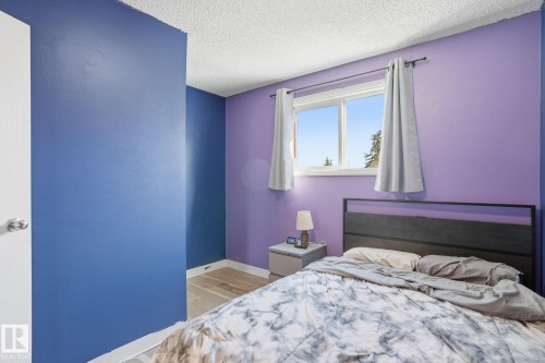 160 Habitat Crescent, Edmonton, AB - Indoor Photo Showing Bedroom