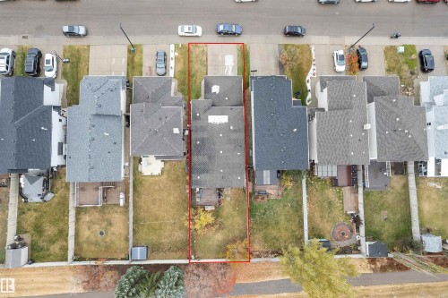 3307 24 Av, Edmonton, AB - 