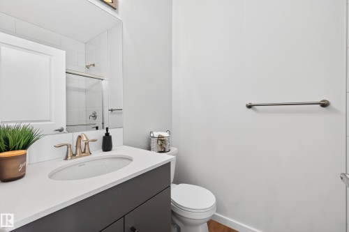 2235 194 Street, Edmonton, AB - Indoor Photo Showing Bathroom