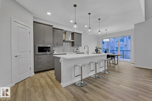 2235 194 Street, Edmonton, AB - Indoor Photo Showing Kitchen With Upgraded Kitchen