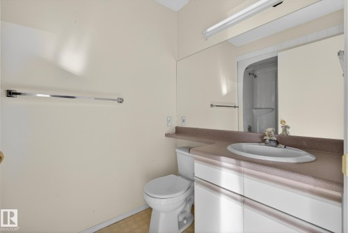 15110 103 Avenue, Edmonton, AB - Indoor Photo Showing Bathroom