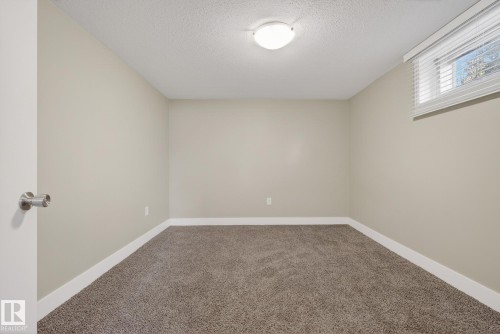 6219 150 Avenue, Edmonton, AB - Indoor Photo Showing Other Room