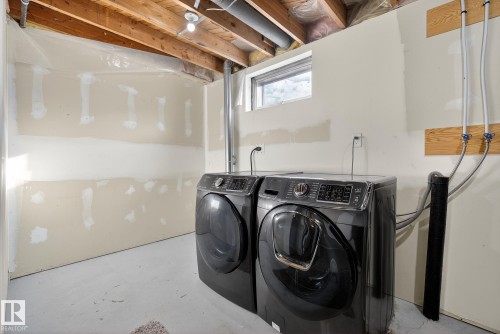 6219 150 Avenue, Edmonton, AB - Indoor Photo Showing Laundry Room