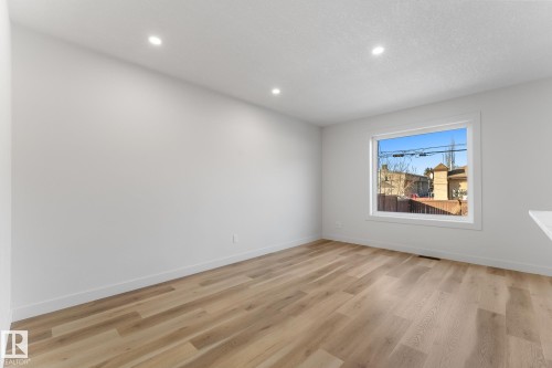5106 47 Street, Stony Plain, AB - Indoor Photo Showing Other Room