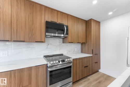5106 47 Street, Stony Plain, AB - Indoor Photo Showing Kitchen