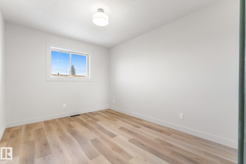 5106 47 Street, Stony Plain, AB - Indoor Photo Showing Other Room